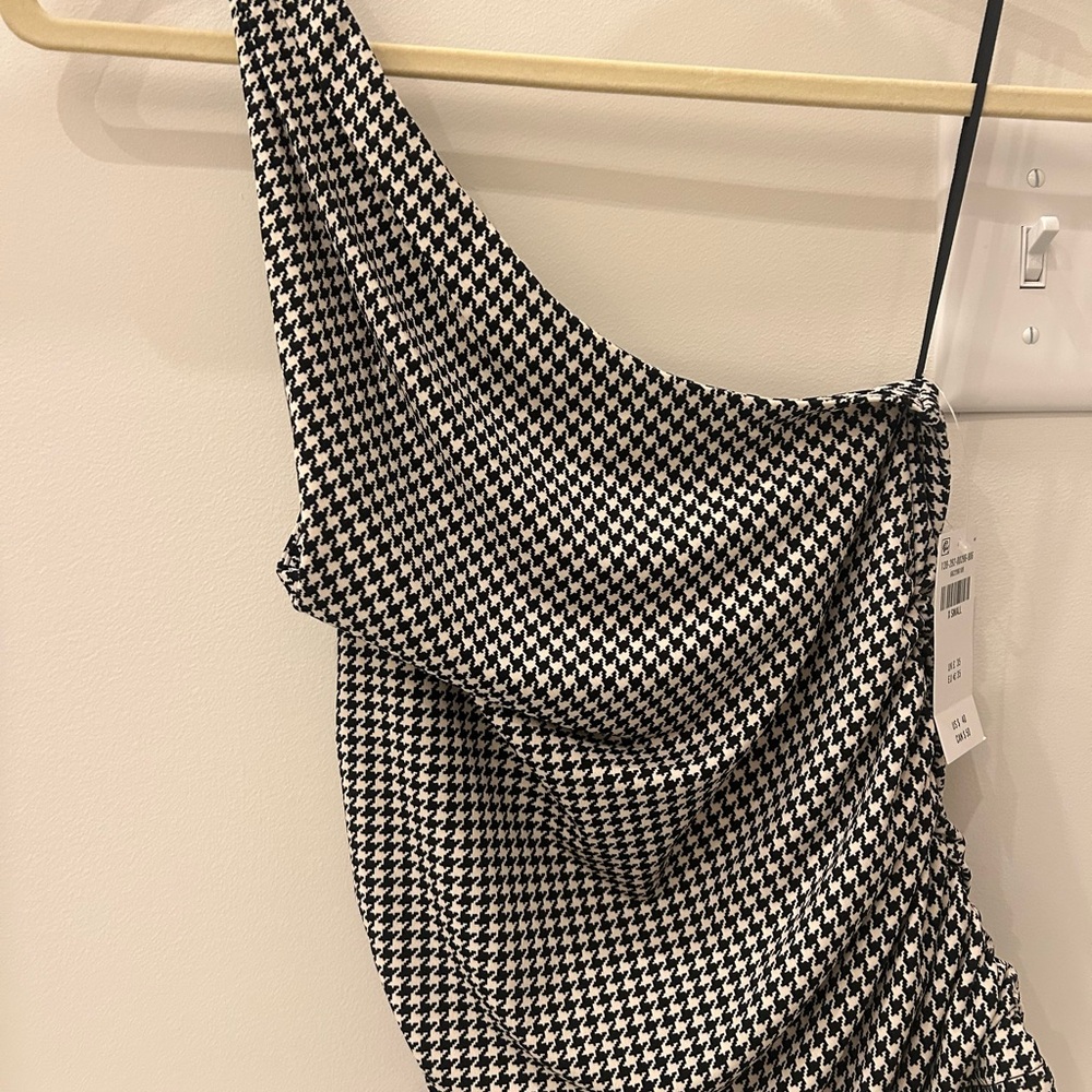 Abercrombie & Fitch Black and White Houndstooth Top